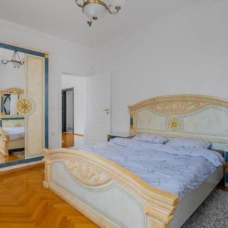 Central 2-Bd Bright Apartment In Sofia By Flat Mаnager Екстер'єр фото