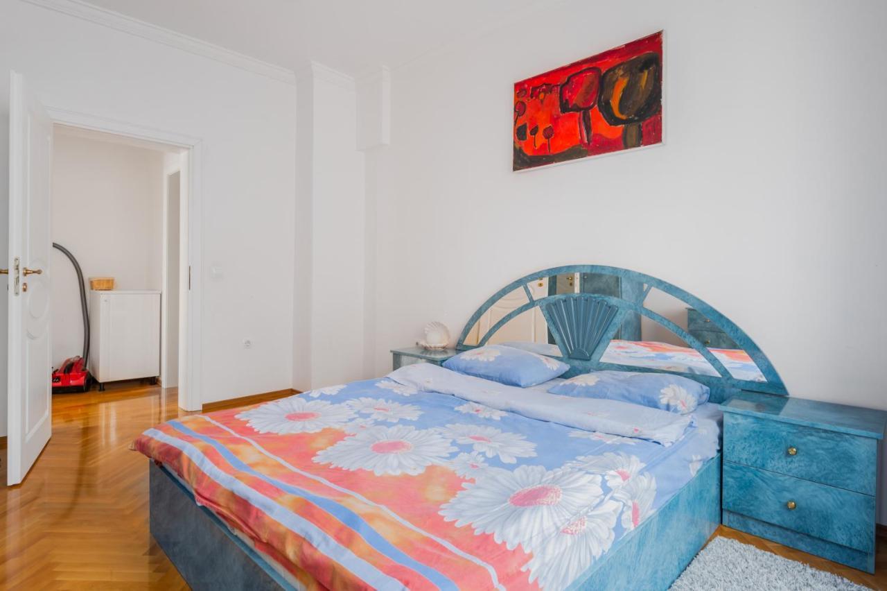 Central 2-Bd Bright Apartment In Sofia By Flat Mаnager Екстер'єр фото