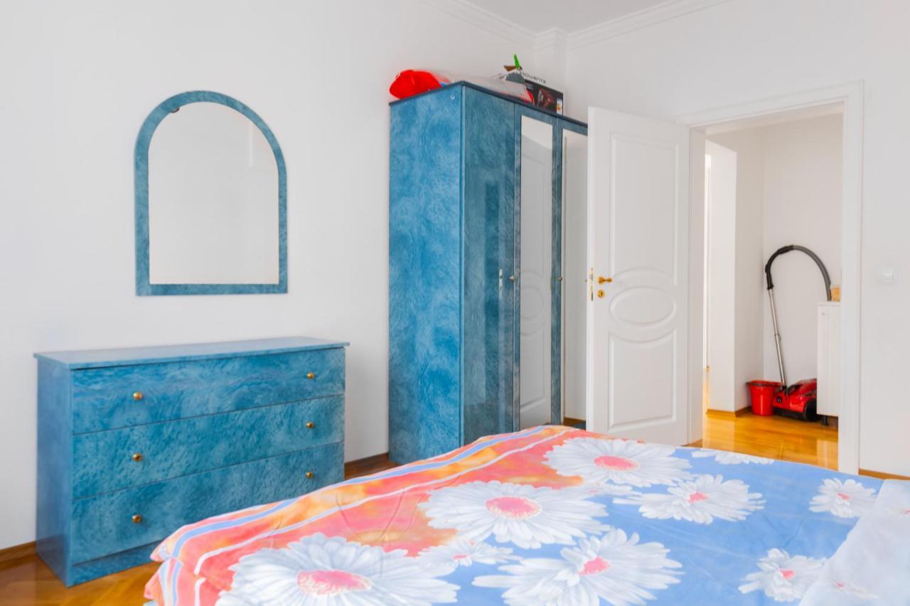 Central 2-Bd Bright Apartment In Sofia By Flat Mаnager Екстер'єр фото