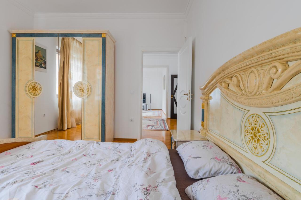 Central 2-Bd Bright Apartment In Sofia By Flat Mаnager Екстер'єр фото